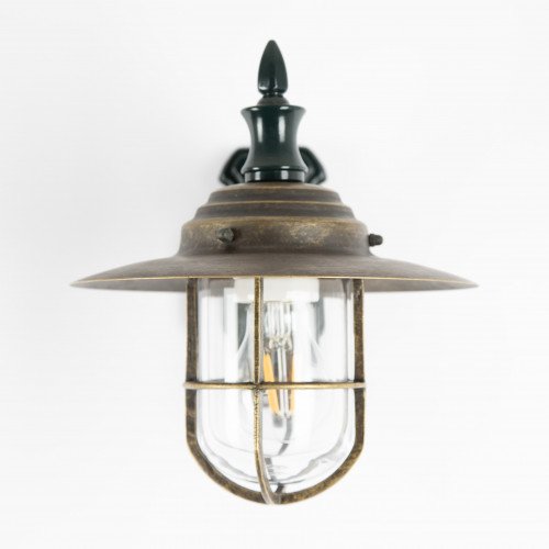 klassieke muurlamp met koperen deksel en groene wandsteun en een porseleinen E27 fitting en een bronzen raster