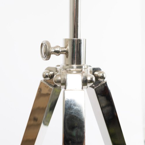 messing lamp in de kleur antiek nikkel met een E27 fitting