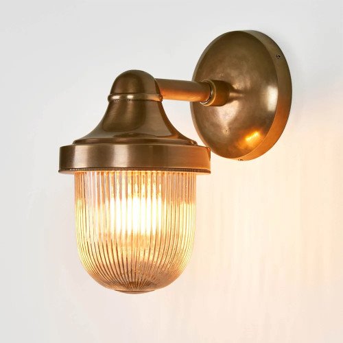 buitenverlichting, scheepslampen, stallampen, boerderijlampen, brons, messing, klassiek, abby, wandlamp