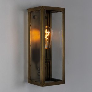 messing lamp in de kleur antiek messing met een E27 fitting