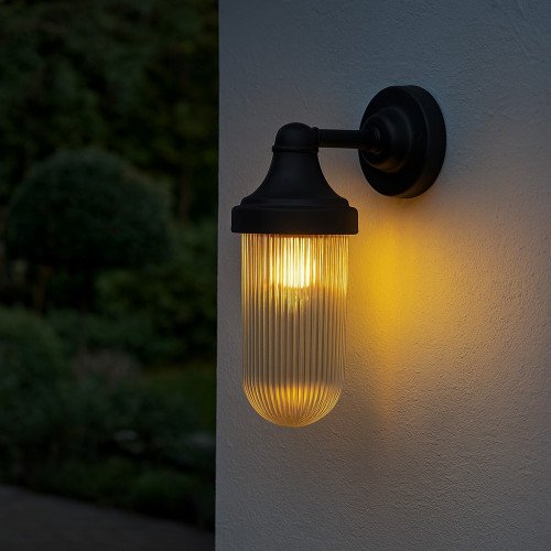 messing lamp in de kleur antiek zwart met een E27 fitting