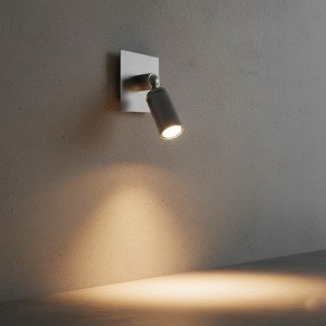 messing lamp in de kleur antiek zilver met een E27 fitting