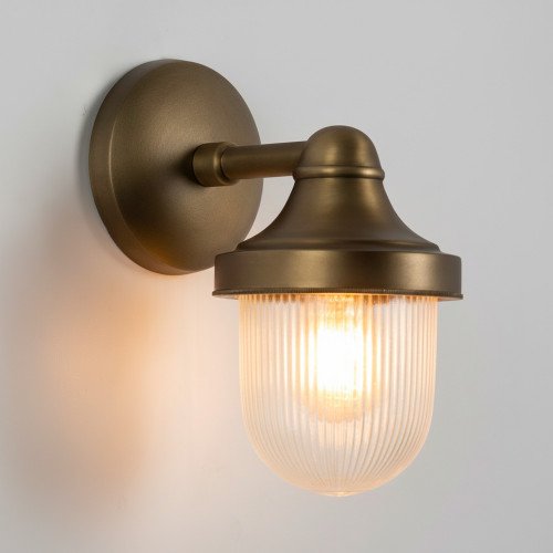 buitenverlichting, scheepslampen, stallampen, boerderijlampen, brons, messing, klassiek, abby, wandlamp