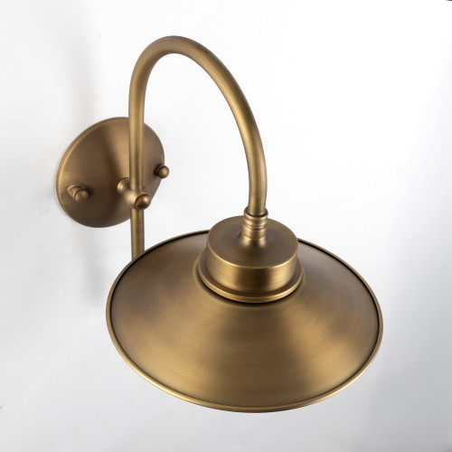 messing lamp in de kleur antiek messing met een e27 fitting