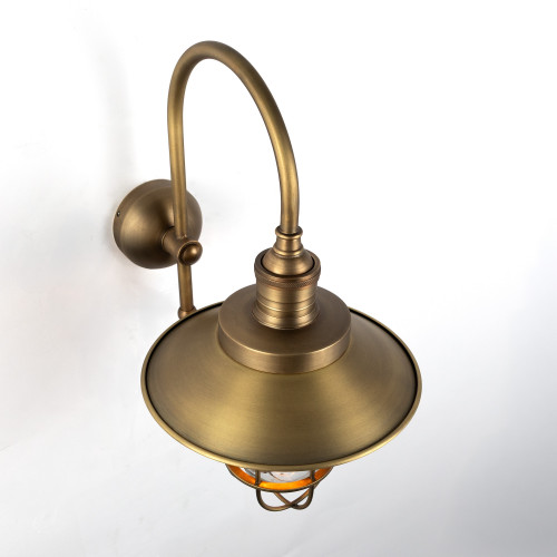 messing lamp in de kleur antiek messing met een E27 fitting