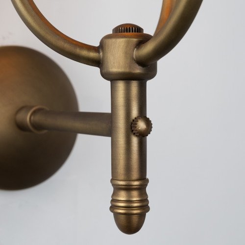 messing lamp in de kleur antiek Messing met een E27 fitting