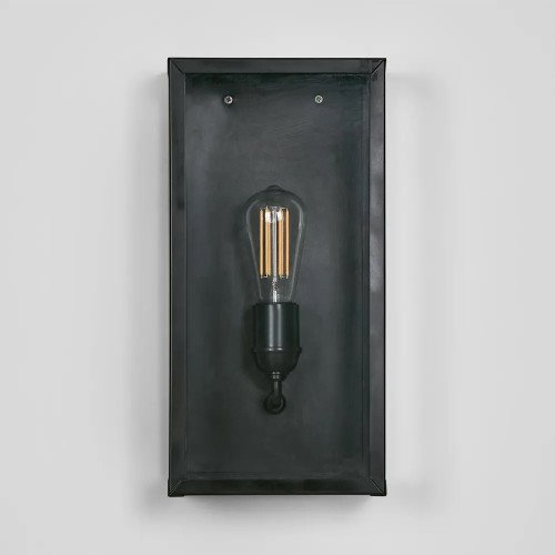 messing lamp in de kleur antiek brons met een E27 fitting