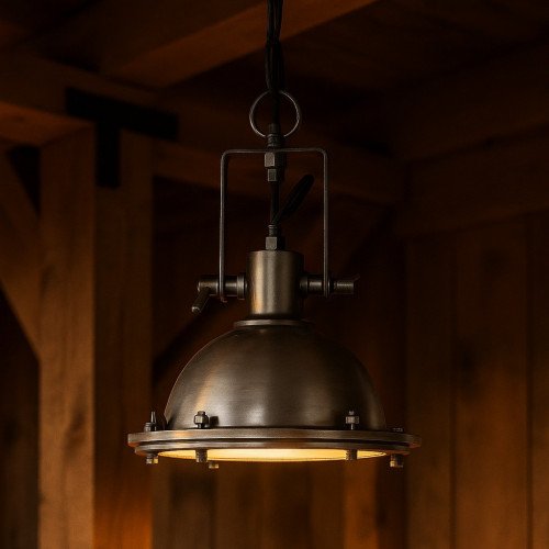 messing lamp in de kleur antiek zilver met een E27 fitting hotel chique