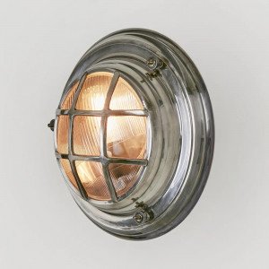 messing lamp in de kleur antiek zilver met een E27 fitting messing lamp in de kleur antiek zilver met een E27 fitting