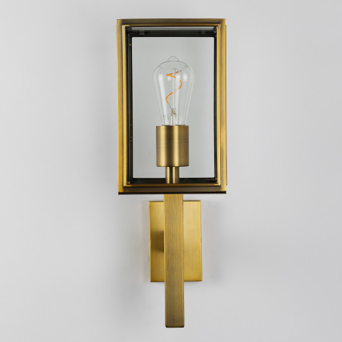 Super stijlvolle strak klassieke buitenlamp Bilthoven, zijdeglans zwarte finish. Shop je verlichting online bij Nostalux. GRATIS verzending! Kijk snel...