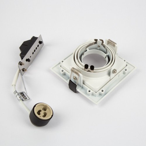 Witte inbouwspot Axl met vierkant frame en ronde spot in witte kleur
