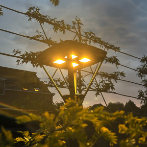 Solar zwarte vierkante lantaarnkap op zonne-energie met LED-module Solar zwarte vierkante lantaarnkap op zonne-energie met LED-module