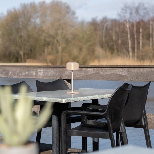 Beige tafellamp aluminium modern buiten en binnen