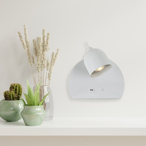 witte nachtlamp met gu tien fitting en usb poort voorzien van schakelaar