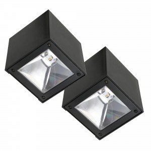 zwarte solar lamp vierkant van kunststof met een led lichtbron warm wit zwarte solar lamp vierkant van kunststof met een led lichtbron warm wit