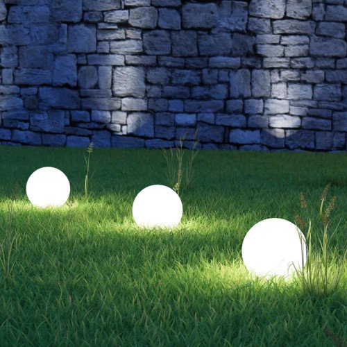 kunststof witte bollen tuinverlichting inclusief grondspie en lichtbron van Nostalux