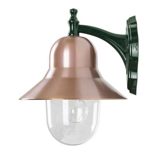 Klassieke muurlamp met koperen deksel, groene wandsteun en een porseleinen E27 fitting