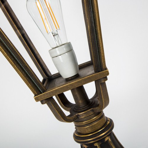 Klassieke bronzen tuinlamp Rijswijk sokkel M