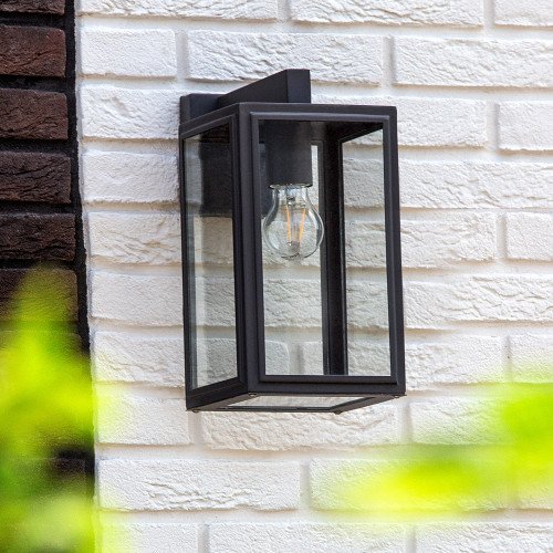 Moderne zwarte buitenlamp met heldere beglazing verlichting voor aan de wand buiten