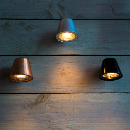 Zilverkleurige stallamp GU10 dag/nacht sensor muurlamp